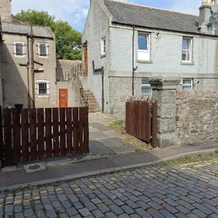 Stylish One Bed Flat With Private Parking Lägenhet Aberdeen Exteriör bild
