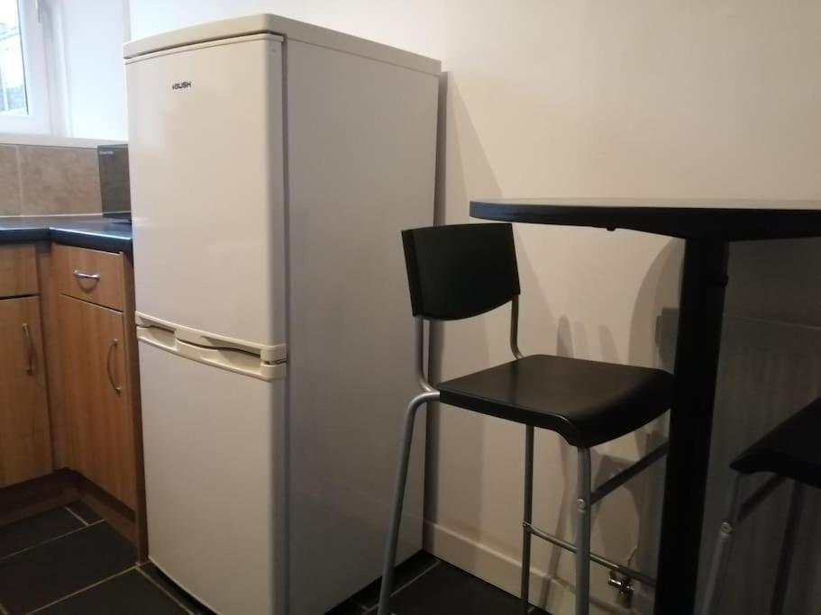 Stylish One Bed Flat With Private Parking Lägenhet Aberdeen Exteriör bild
